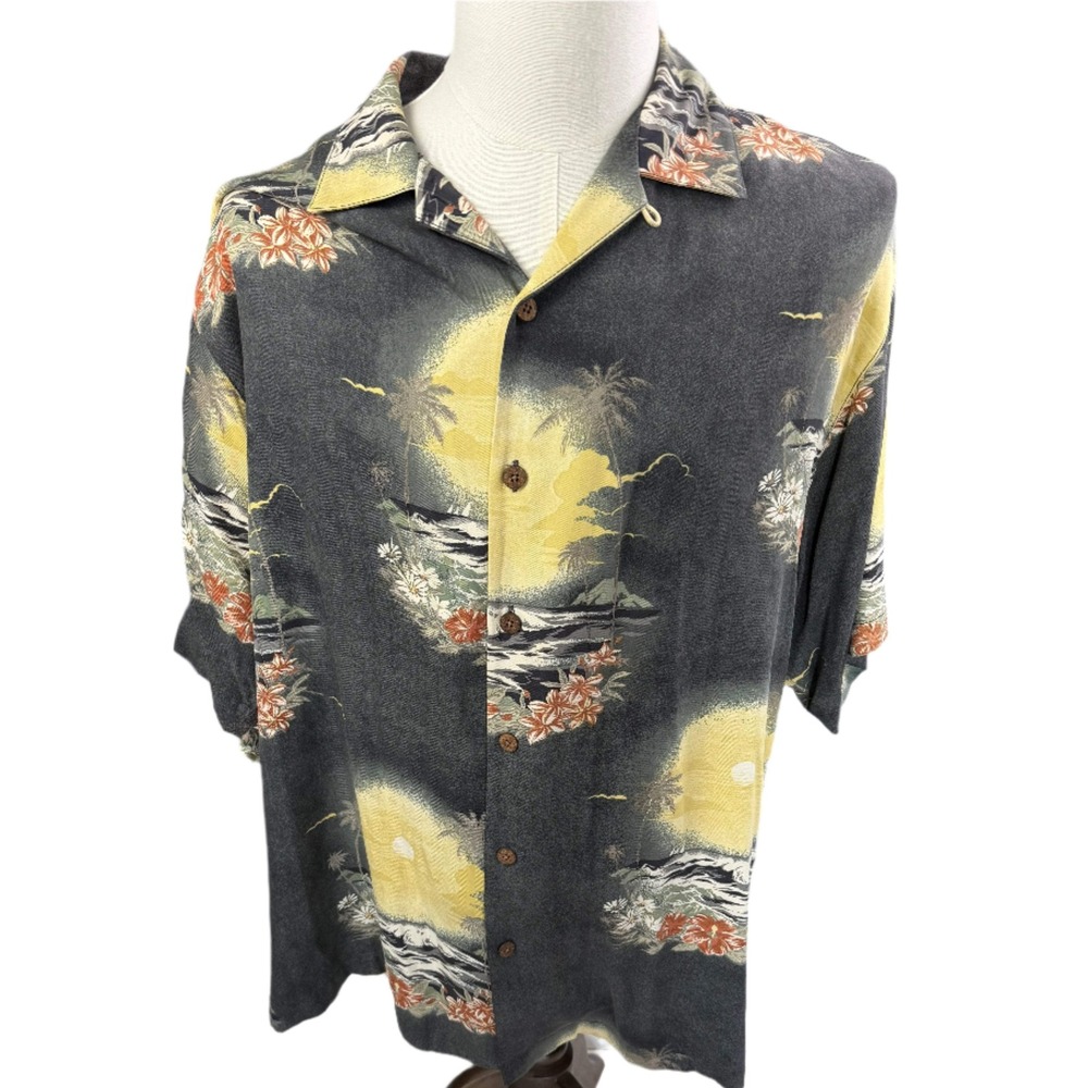 Tommy Bahama 100% Silk Hawaiian Mens Button‎ Up Shirt Large